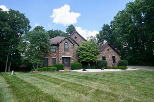 80 Hillcrest Estates Dr, Batesville, IN, 47006-9589 | Card Image