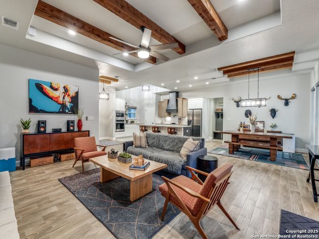 164 Crescent Rdg, House other with 4 bedrooms, 3 bathrooms and null parking in Adkins TX | Image 7