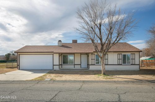 40629 178th St E, Lake Los Angeles, CA, 93535-7513 | Card Image