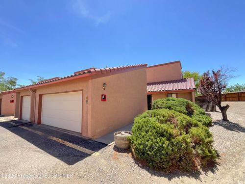 5a-5200 Villa View Dr, Farmington, NM, 87402-8253 | Card Image