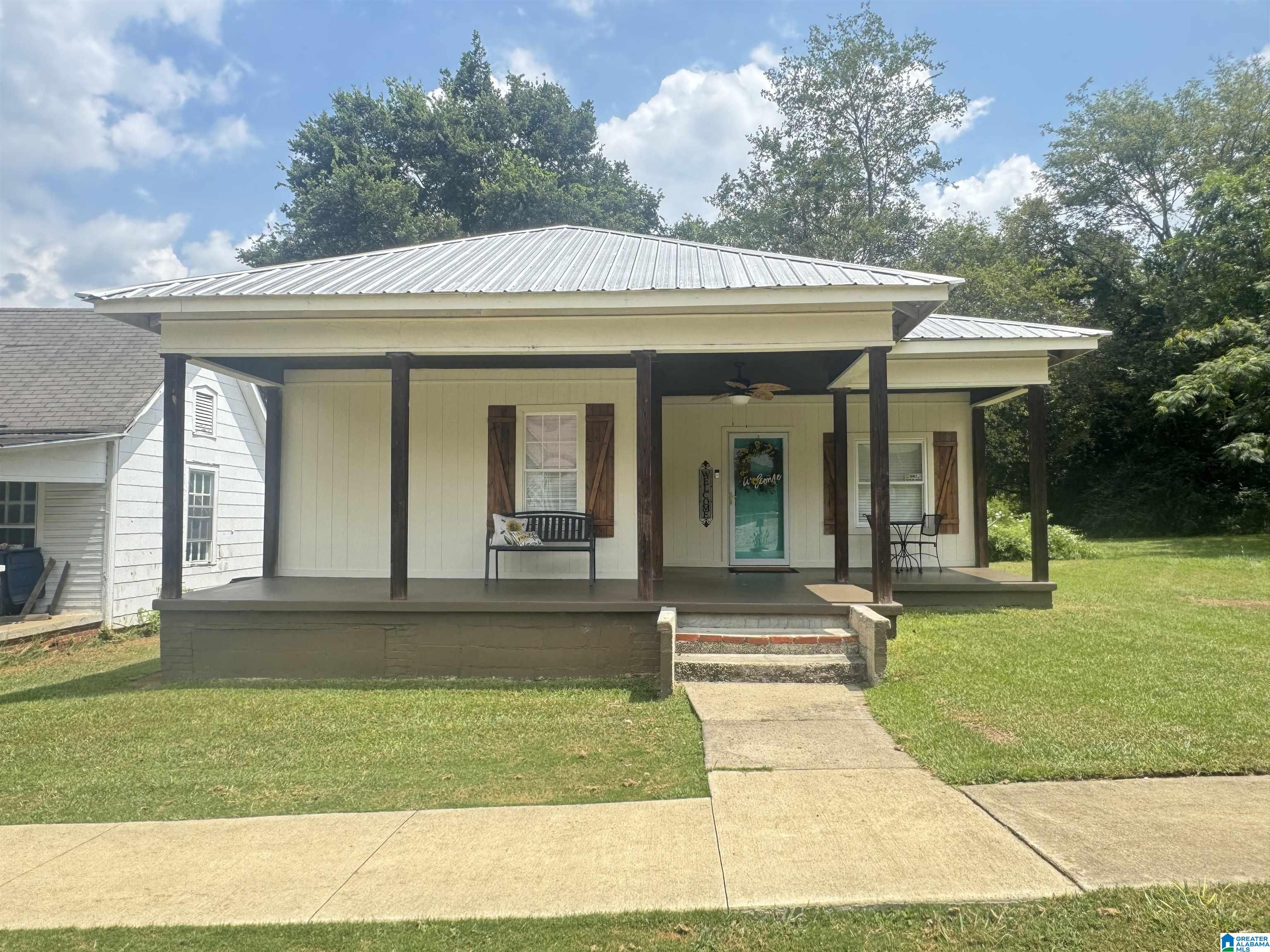 Chestnut Ave, Anniston, AL 36201
