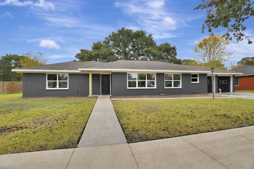 1914 Monroe Dr, Pasadena, TX, 77502-2554 | Card Image