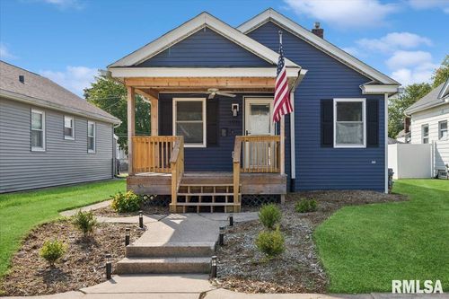 1911 23rd Street A, Moline, IL, 61265-4145 | Card Image