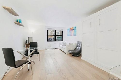 2l-165 W 66th St, New York, NY, 10023-6538 | Card Image