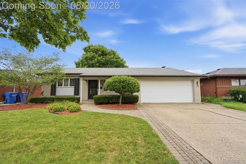 4427 Burssens Dr, Warren, MI, 48092-2277 | Card Image