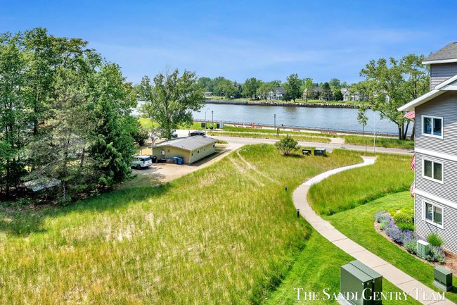 UNIT-21 - 810 S Harbor Dr, Condo with 3 bedrooms, 3 bathrooms and null parking in Grand Haven MI | Image 65