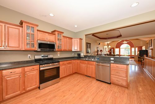 635 Darcy Ln, Whitewater, WI, 53190-2217 | Card Image
