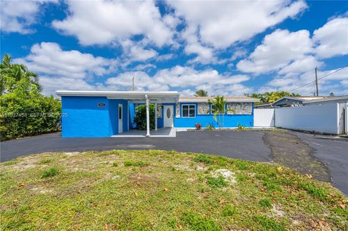 7831 Hope St, Hollywood, FL, 33024-2527 | Card Image