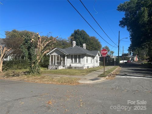 400 W Park Ave, Charlotte, NC, 28203-4443 | Card Image