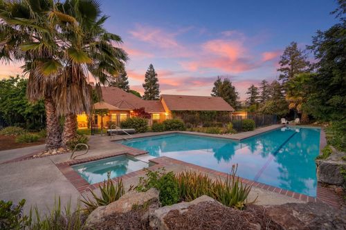 32265 Pleasant Oak Dr, Springville, CA, 93265-9639 | Card Image