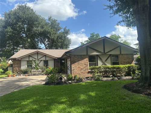 15715 Mill Point Drive, Houston, TX, 77059 | Card Image