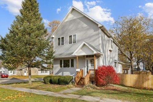 138 Stiles St, Genoa, IL, 60135-1325 | Card Image