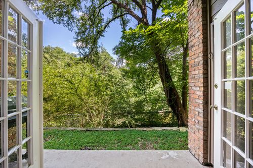 701-9801 Royal Ln, Dallas, TX, 75231-1826 | Card Image