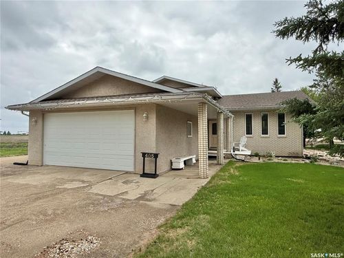405 3 Ave, Leask, SK, S0J1M0 | Card Image