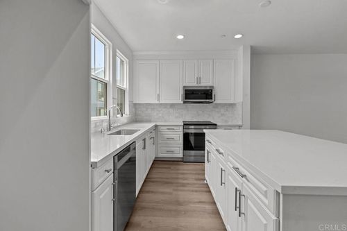 2556 Chamomile Ln, Carlsbad, CA, 92008-3878 | Card Image