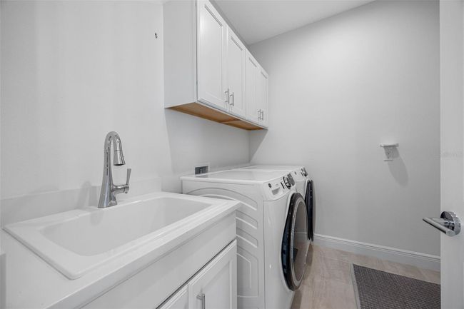 12739 Rainwashed Loop, House other with 3 bedrooms, 2 bathrooms and null parking in Parrish FL | Image 10
