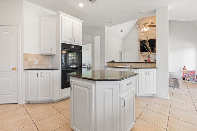 7156 Carnoustie Dr, House other with 3 bedrooms, 3 bathrooms and null parking in Cleburne TX | Image 14