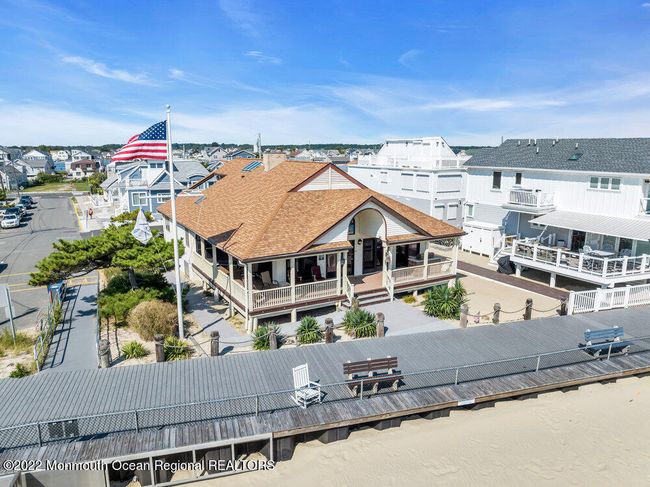 175 Boardwalk, House other with 8 bedrooms, 4 bathrooms and null parking in Point Pleasant Beach NJ | Image 52