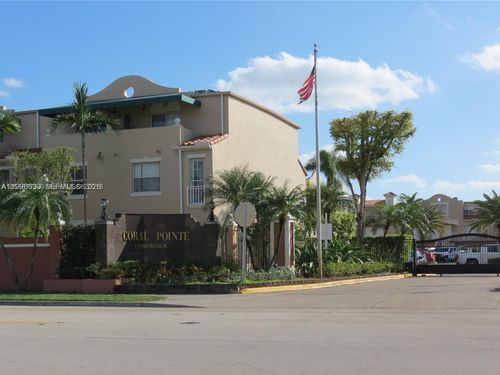 apt-212-8695 Nw 6th Ln, Miami, FL, 33126-3846 | Card Image