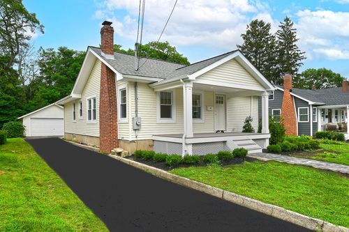 65 Willow Ave, Huntington, NY, 11743-4204 | Card Image