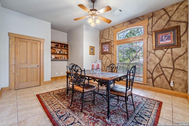 6170 County Road 332, Home with 4 bedrooms, 4 bathrooms and null parking in Jourdanton TX | Image 10