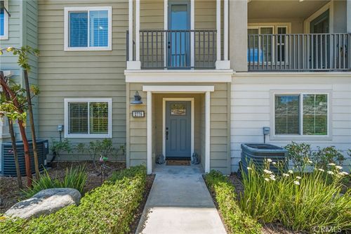 2778 Daybreak Ln, Pomona, CA, 91767-7009 | Card Image