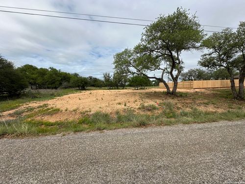 153 W Stonecastle Dr, Granite Shoals, TX, 78654-1948 | Card Image