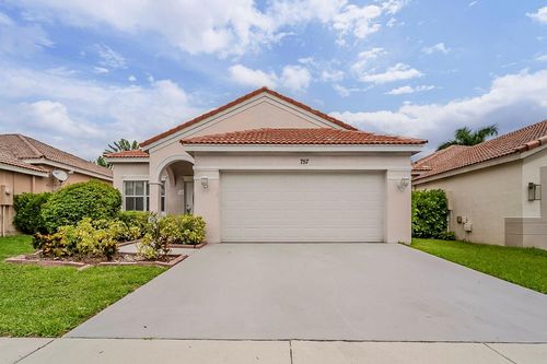 757 Tanglewood Cir, Weston, FL, 33327-1839 | Card Image