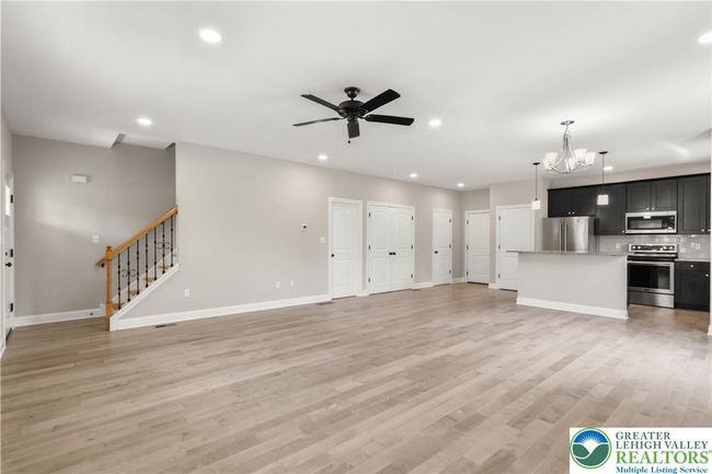 721 7 Th St, House other with 3 bedrooms, 3 bathrooms and null parking in Whitehall PA | Image 5