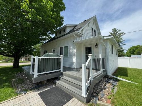 114 Central Ave S, Bertha, MN, 56437-1242 | Card Image