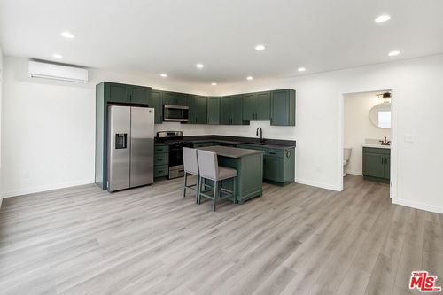 12-19604 Monarch Ridge Dr, Canyon Country, CA, 91351-6907 | Card Image