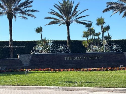 3946 W Whitewater Ave, Weston, FL, 33332-2402 | Card Image