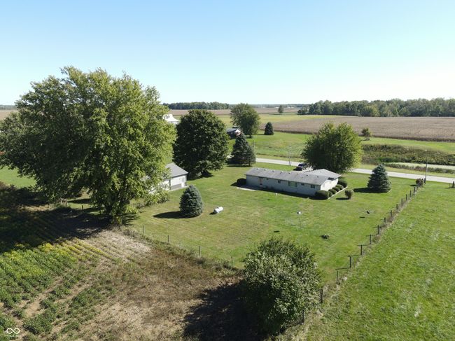 3300 W State Road 244, House other with 3 bedrooms, 2 bathrooms and null parking in Milroy IN | Image 31