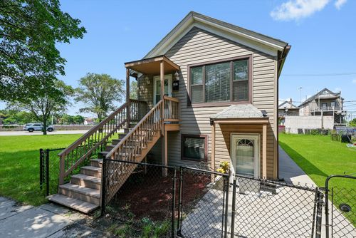 142 W Swann St, Chicago, IL, 60609-4603 | Card Image