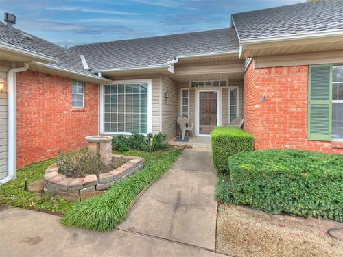 1404 Sims Ave, Edmond, OK, 73013-6354 | Card Image