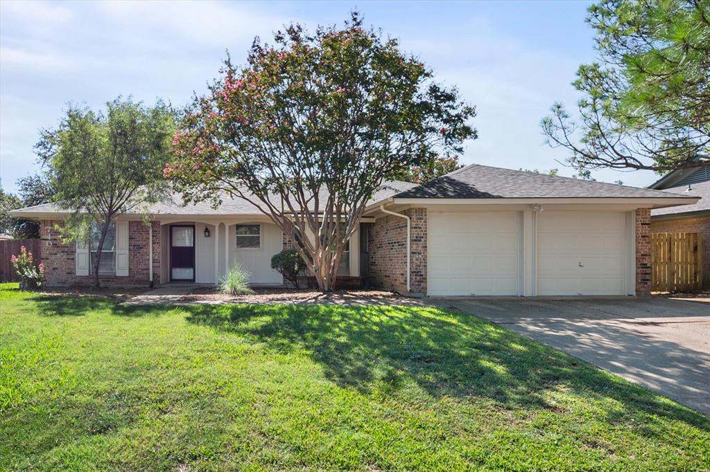 Danvers Ln, Mansfield, TX 76063