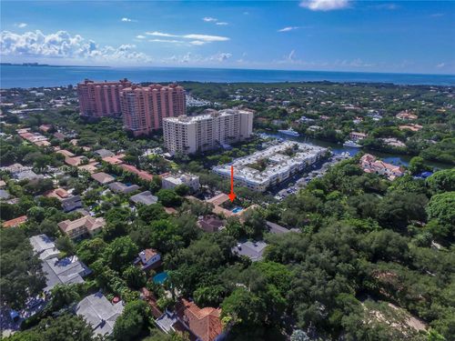 apt-12a-125 Edgewater Dr, Coral Gables, FL, 33133-6901 | Card Image