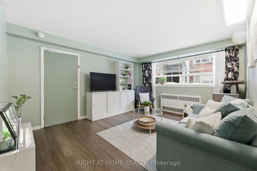 11-223 Macnab St S, Hamilton, ON, L8P3C9 | Card Image