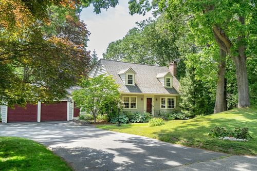 590 Lowell St, Lexington, MA, 02420-1939 | Card Image