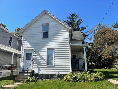 2672 Myrtle St, Erie, PA, 16508-1834 | Card Image