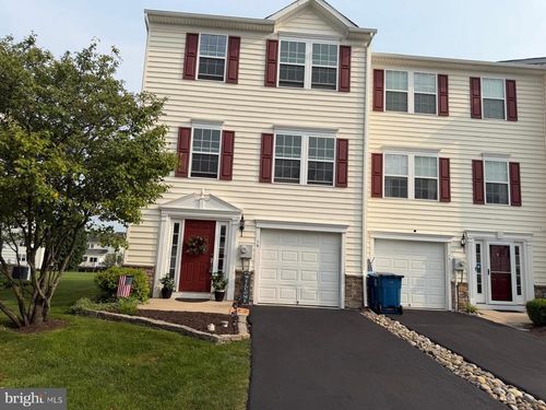 16 Tuxford Ln, COATESVILLE, PA, 19320-1635 | Card Image