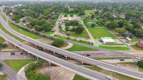 5500 39th St, Groves, TX, 77619-2905 | Card Image