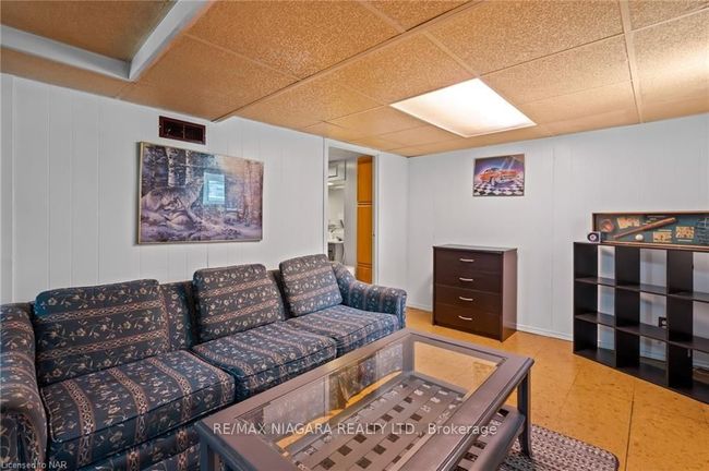 22 Blair Cres, House other with 3 bedrooms, 2 bathrooms and 2 parking in Saint Catharines ON | Image 18
