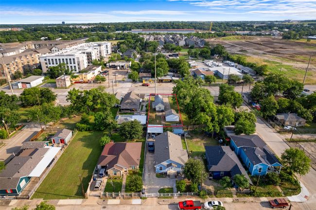 Aerial perspective of suburban area | Image 4
