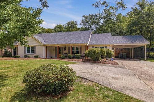 3330 E Lindsay Dr, Columbus, GA, 31907-2027 | Card Image