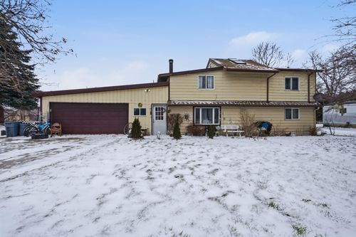 6179 Falkenbury Rd, North Branch, MI, 48461-9658 | Card Image