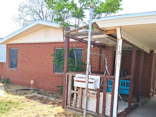 1611 Eastover Dr, Odessa, TX, 79761-1527 | Card Image
