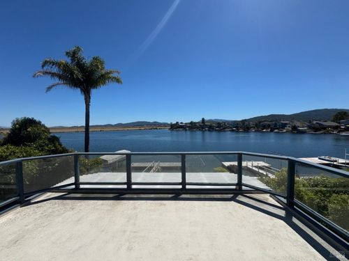 138 Del Oro Lagoon, Novato, CA, 94949-5332 | Card Image