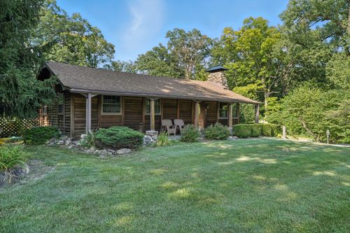 600 W 10th St, Hobart, IN, 46342-5843 | Card Image