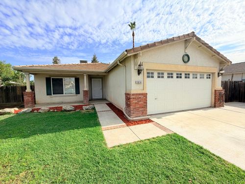 1914 Pioneer Ave, Porterville, CA, 93257-8839 | Card Image